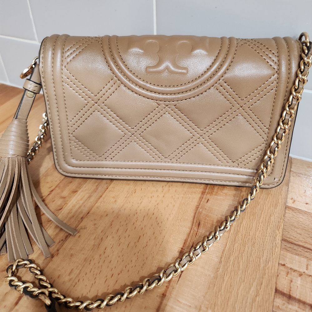 Tory burch fleming crossbody